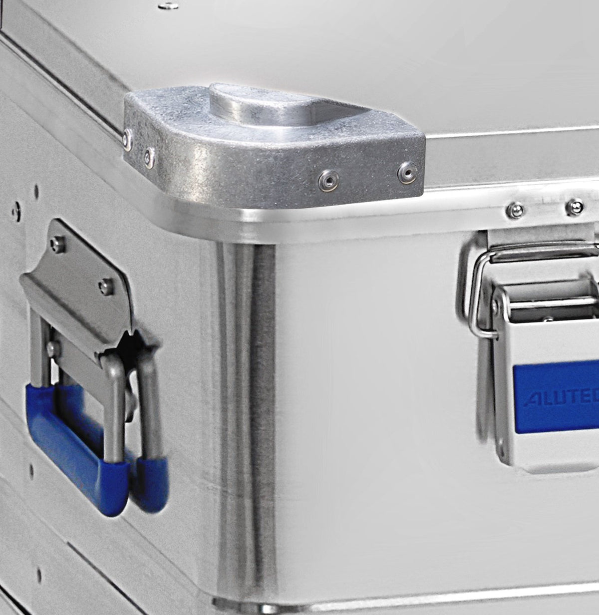 ALUTEC Alubox – Detail Stapelecke aus Aluguss